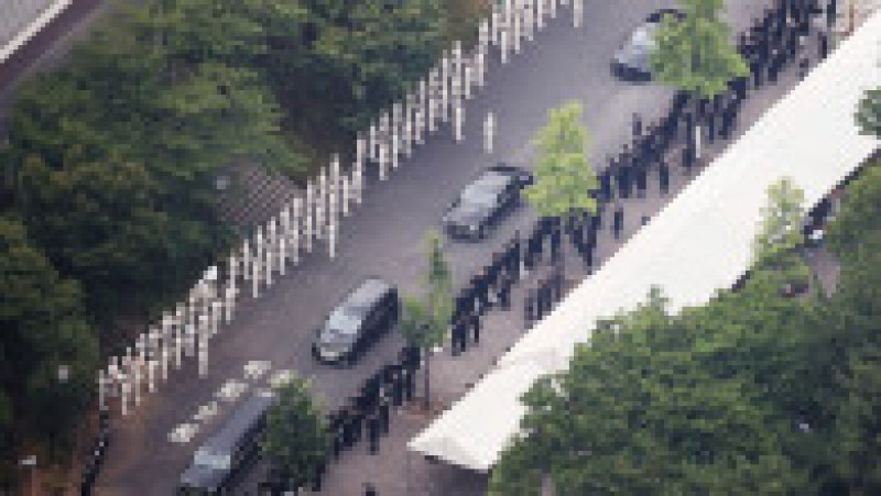 Mii de japonezi au adus un ultim omagiu fostului premier Shinzo Abe în ziua funeraliilor sale. FOTO: Profimedia Images | Poza 3 din 20