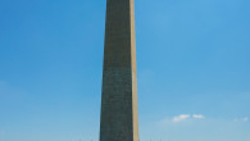 Ziua Parteneriatului Strategic dintre România și Statele Unite a fost marcată de Ambasada României în SUA printr-un semn grafic în inima capitalei americane. Foto: Facebook / Andrei Muraru | Poza 4 din 4