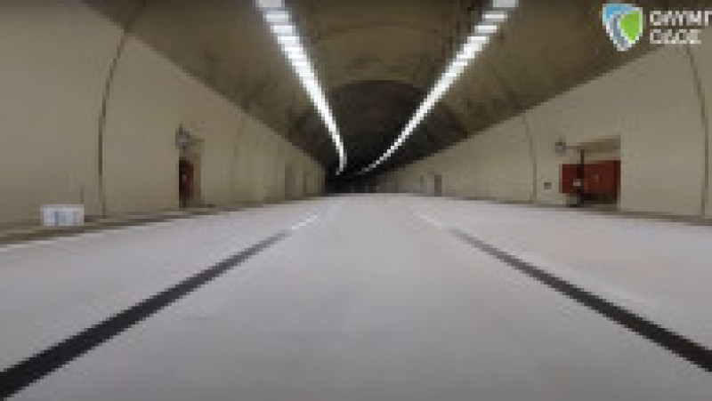 
Primul tunel cu "asfalt alb" a fost inaugurat în Grecia. Sursa foto: Olympia Odos / YouTube | Poza 10 din 10
