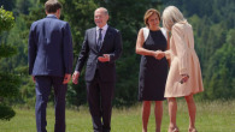 Olaf Scholz și Britta Ernst îi primesc pe soții Macron la summitul G7 Foto: Profimedia Images | Poza 1 din 25