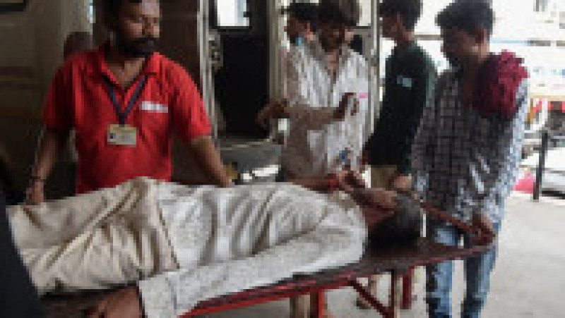 Cel puţin 42 de persoane au murit în vestul Indiei şi alte aproape 100 au fost spitalizate, victime ale unui alcool de contrabandă. Foto-Profimedia | Poza 2 din 36
