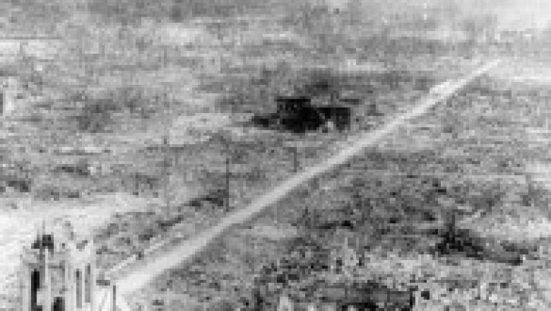 Pe 6 august 1945 avionul american Enola Gay a lansat bomba nucleară "Little boy" asupra orașului japonez Hiroshima. Trei zile mai târziu, bomba "Fat Man" a fost lansată asupra orașului Nagasaki, ducând la încheierea celui de-Al Doilea Război Mondial. Sursa foto: Profimedia Images | Poza 22 din 24