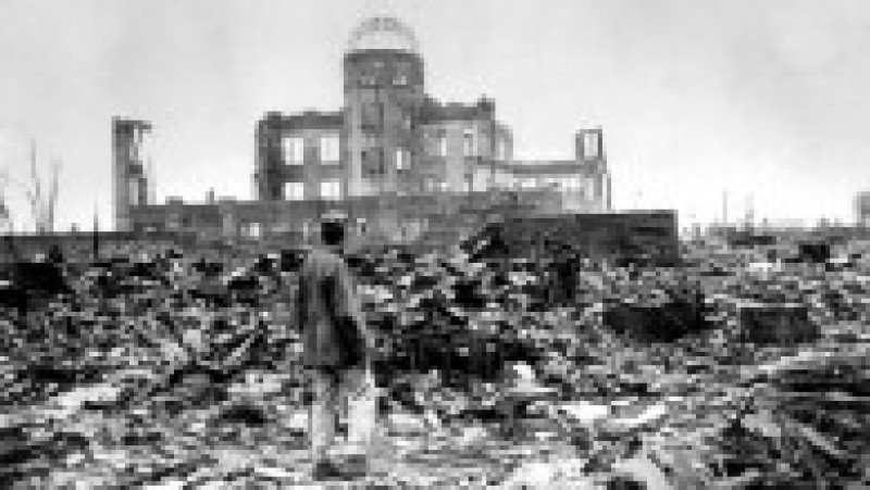 Pe 6 august 1945 avionul american Enola Gay a lansat bomba nucleară "Little boy" asupra orașului japonez Hiroshima. Trei zile mai târziu, bomba "Fat Man" a fost lansată asupra orașului Nagasaki, ducând la încheierea celui de-Al Doilea Război Mondial. Sursa foto: Profimedia Images | Poza 10 din 24