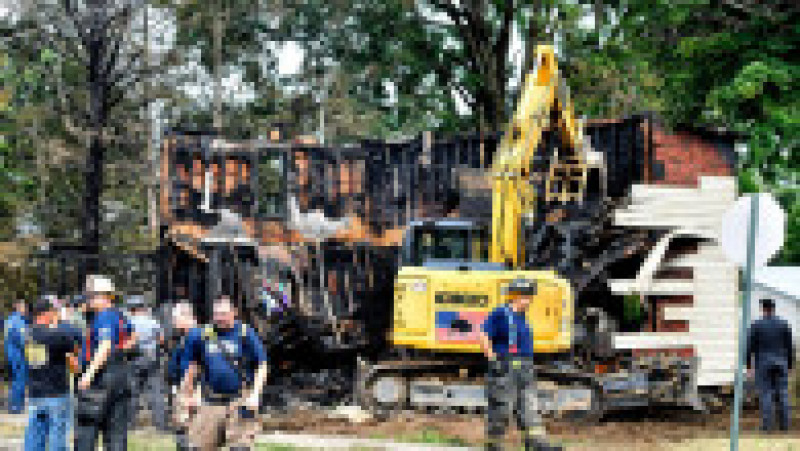 10 persoane au murit după ce o casă a ars în Nescopeck, Pennsylvania Foto: Profimedia Images | Poza 5 din 7