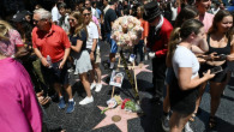 Val de omagii după moartea vedetei pop Olivia Newton-John. Foto: Profimedia Images | Poza 7 din 7