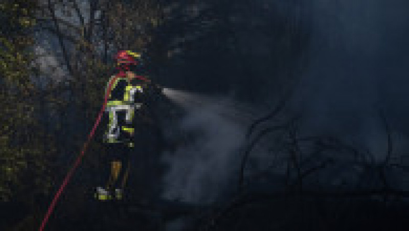 3.000 de persoane, evacuate în sudul Franţei din cauza unui incendiu de vegetaţie. Foto: Profimedia Images | Poza 10 din 11