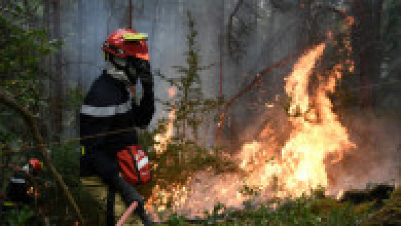 3.000 de persoane, evacuate în sudul Franţei din cauza unui incendiu de vegetaţie. Foto: Profimedia Images | Poza 4 din 20