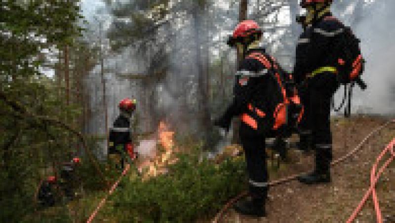 3.000 de persoane, evacuate în sudul Franţei din cauza unui incendiu de vegetaţie. Foto: Profimedia Images | Poza 4 din 11