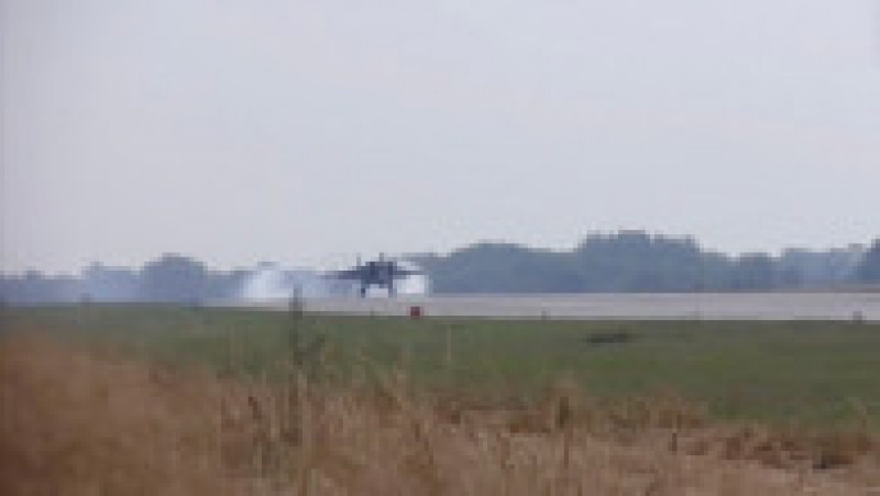 Cele 3 avioane MiG-31, echipate cu rachete hipersonice Kinjal, vor fi dislocate pe aerodromul Cikalovsk din regiunea Kaliningrad. Foto-Profimedia | Poza 1 din 7