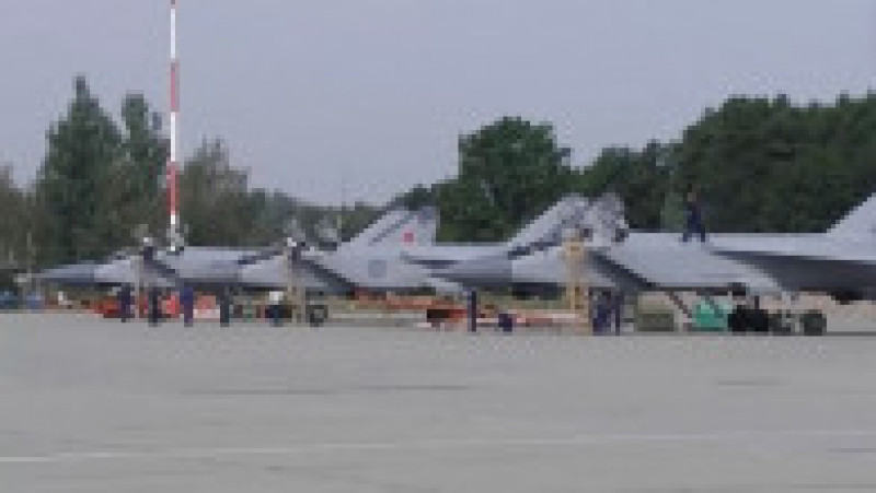 Cele 3 avioane MiG-31, echipate cu rachete hipersonice Kinjal, vor fi dislocate pe aerodromul Cikalovsk din regiunea Kaliningrad. Foto-Profimedia | Poza 7 din 7