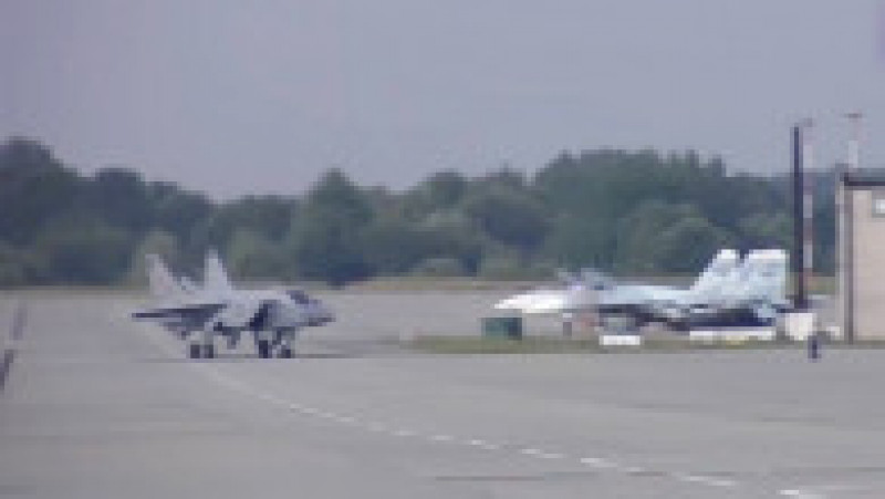 Cele 3 avioane MiG-31, echipate cu rachete hipersonice Kinjal, vor fi dislocate pe aerodromul Cikalovsk din regiunea Kaliningrad. Foto-Profimedia | Poza 5 din 7