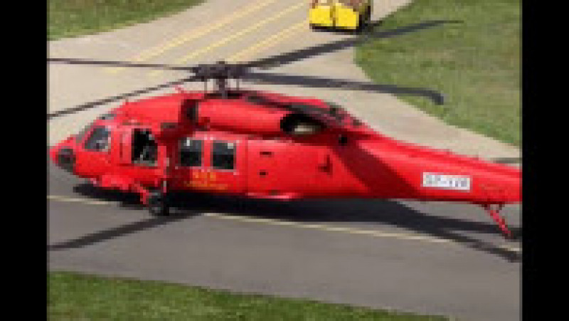 Primul elicopter Black Hawk cumpărat de România pentru intervenții în situații de urgență. | Poza 6 din 20