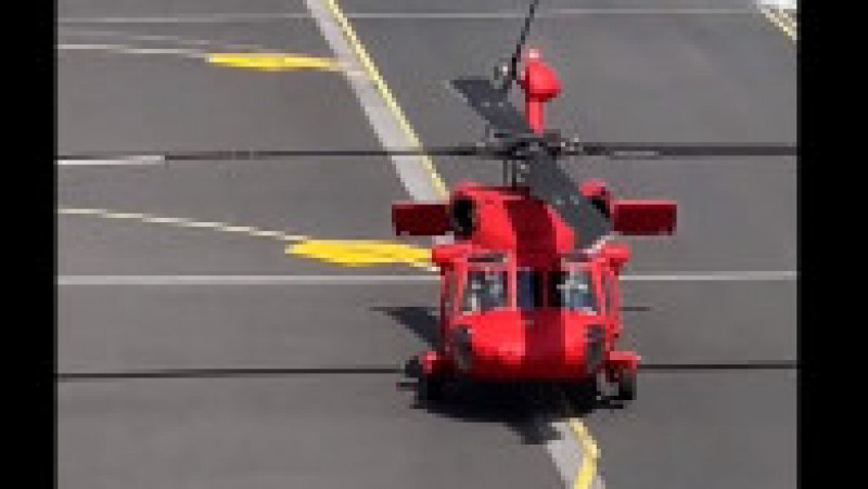 Primul elicopter Black Hawk cumpărat de România pentru intervenții în situații de urgență. | Poza 3 din 20
