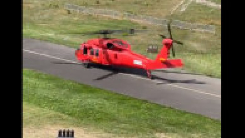 Primul elicopter Black Hawk cumpărat de România pentru intervenții în situații de urgență. | Poza 1 din 20