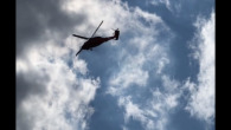 Primul elicopter Black Hawk cumpărat de România pentru intervenții în situații de urgență. | Poza 12 din 20