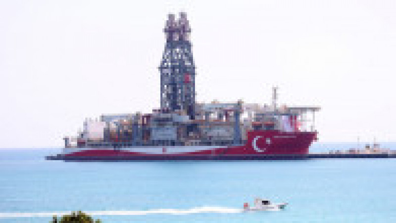 Ankara spune că vasul Abdulhamid Han, ce are o lungime de 238 de metri, este cea mai mare şi cea mai avansată tehnologic navă de foraj de mare adâncime, putând fora la 12.000 de metri adâncime. Foto: Profimedia | Poza 4 din 10