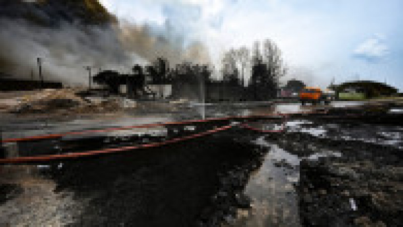 Incendiul a distrus o arie semnificativă. Foto: Profimedia Images | Poza 13 din 14