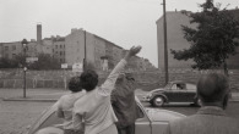 
Pe 13 august 1961 a început construcția Zidului Berlinului, care a împărțit capitala Germaniei în două vreme de zeci de ani. Sursa foto: Profimedia Images | Poza 7 din 38