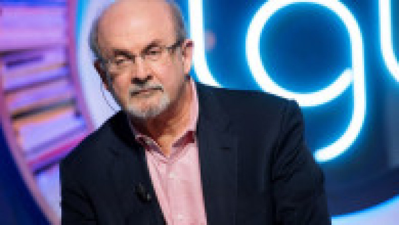 Salman Rushdie a fost înjunghiat pe scenă la un eveniment din New York, la 12 august 2022 Foto: Profimedia Images | Poza 11 din 18