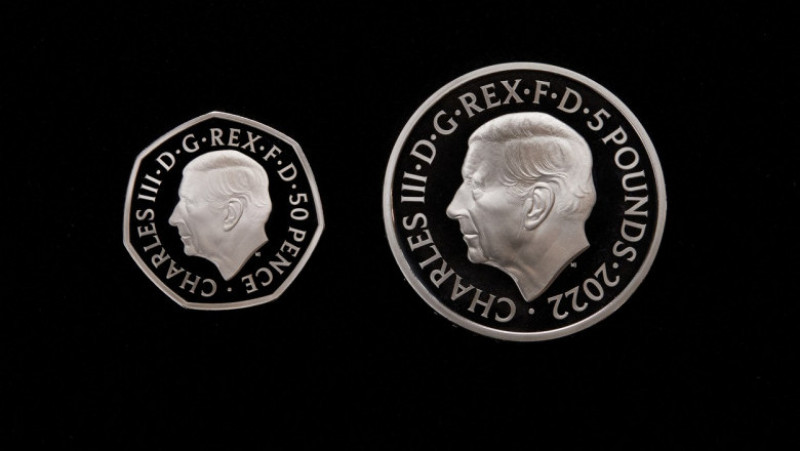 Monetăria Regală britanică a dezvăluit primele monede cu chipul Regelui Charles. FOTO: Profimedia Images