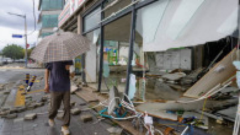 Cel puțin 10 persoane au murit în Coreea de Sud din cauza taifunului care a provocat valuri uriașe, rafale puternice de vânt și ploi torențiale. Sursa foto: Profimedia Images | Poza 9 din 27