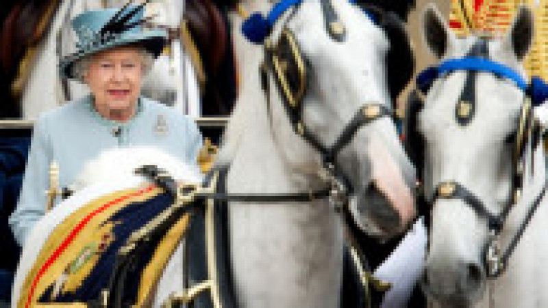Regina Elisabeta a II-a a cultivat o iubire pentru cai în copilărie, pasiunea a crescut în fiecare an și s-a stins doar odată cu dispariția suveranei. Foto: Profimedia Images | Poza 26 din 27