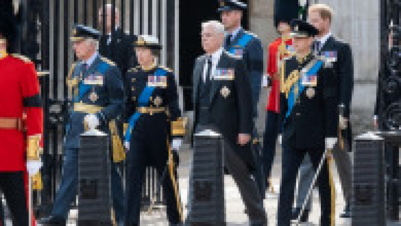Prințul Harry nu va purta uniforma militară la ceremonia de înmormântare a Reginei Elisabeta a II-a.. FOTO: Profimedia Images | Poza 10 din 10