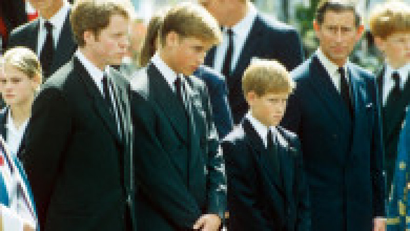 William și Harry, la înmormântarea Prințesei Diana. Foto: Profimedia | Poza 9 din 13