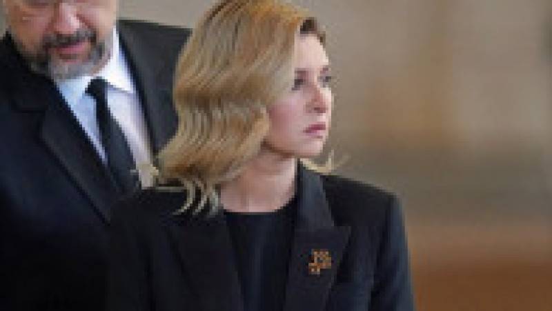 Olena Zelenska, soția președintelui ucrainean, la catafalcul Reginei Elisabeta a II-a Foto: Profimedia Images | Poza 16 din 81