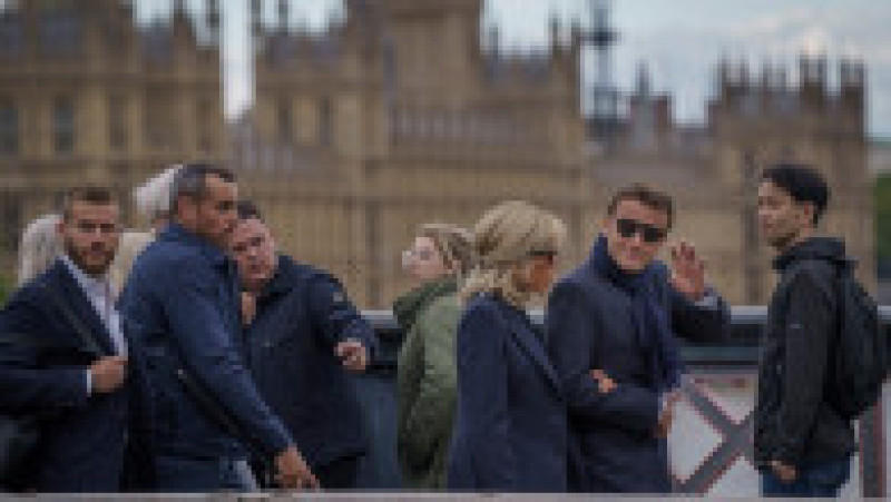 Unii dintre membrii publicului l-au recunoscut pe președintele francez în timp ce se plimba prin Londra, alții nu. Foto: Profimedia Images | Poza 3 din 15