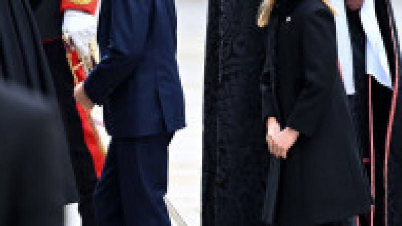 Prinţul George şi prinţesa Charlotte au fost prezenţi luni în cortegiul funerar al Reginei Elisabeta a II-a FOTO: Profimedia Images | Poza 17 din 28