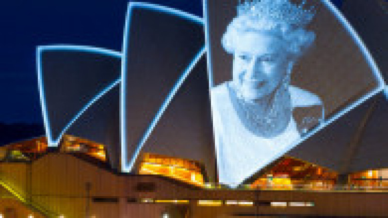 Autoritățile din Sydney au adus un omagiu reginei Elisabeta a II-a a Marii Britanii, care a fost și regina Australiei. Foto: Profimedia | Poza 1 din 7
