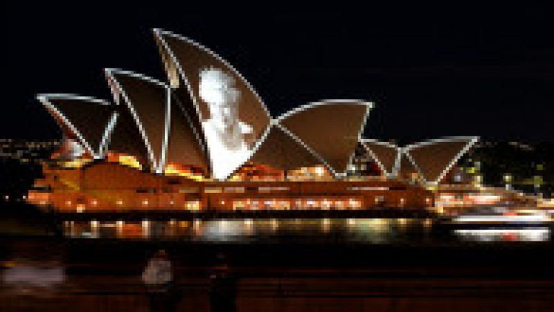 Autoritățile din Sydney au adus un omagiu reginei Elisabeta a II-a a Marii Britanii, care a fost și regina Australiei. Foto: Profimedia | Poza 6 din 7