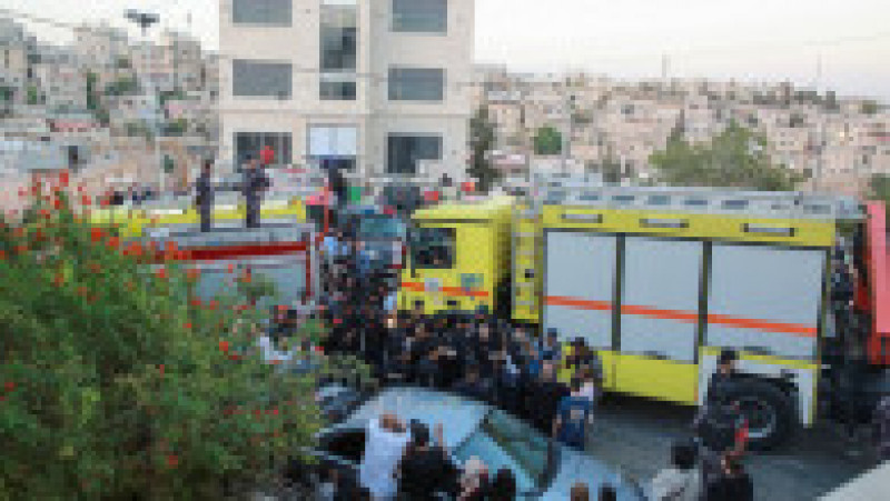 Cinci morţi şi 14 răniţi în prăbuşirea unei clădiri la Amman. Foto: Profimedia Images | Poza 5 din 5