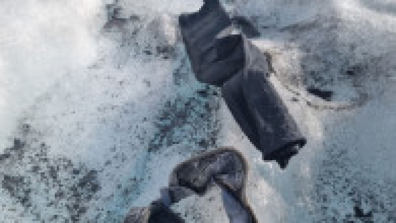 Trupuri umane și un avion prăbușit acum 50 de ani au fost descoperite în urma topirii unui ghețar alpin din Elveția. Foto: Profimedia Images | Poza 2 din 4