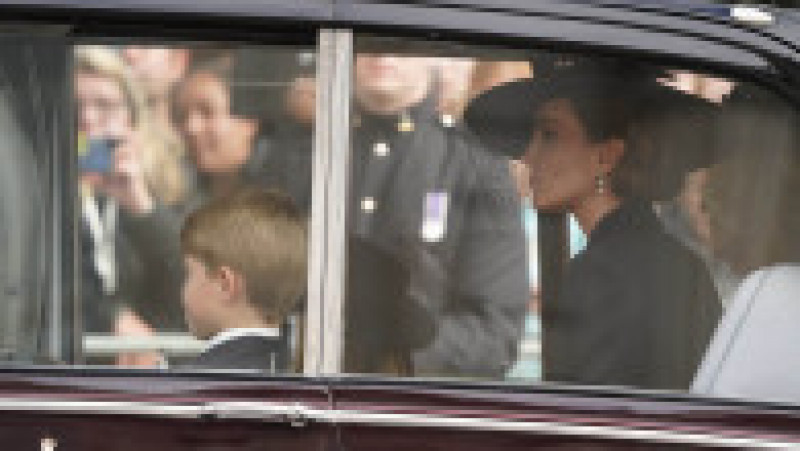 Cele mai emoționante imagini din ziua funeraliilor Reginei. FOTO: Profimedia Images | Poza 6 din 22