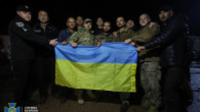 Ucraina a reușit să obțină eliberarea a peste 100 de luptători au Batalionului Azov. Sursă colaj foto: Profimedia | Poza 13 din 14
