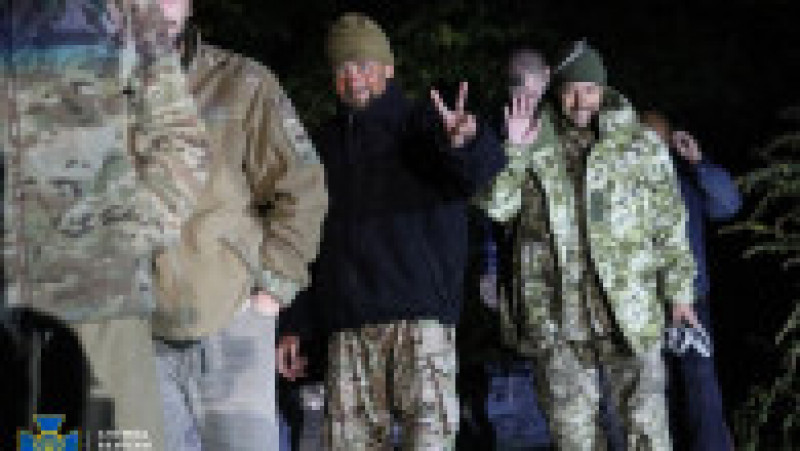 Ucraina a reușit să obțină eliberarea a peste 100 de luptători au Batalionului Azov. Sursă colaj foto: Profimedia | Poza 11 din 14