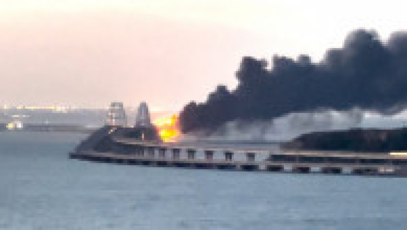  Podul care leagă Crimeea de Rusia a fost aruncat în aer la 8 octombrie 2022. Foto: Profimedia | Poza 14 din 18
