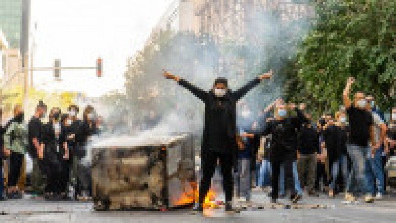 Proteste violente în Iran. FOTO: Profimedia Images | Poza 3 din 12