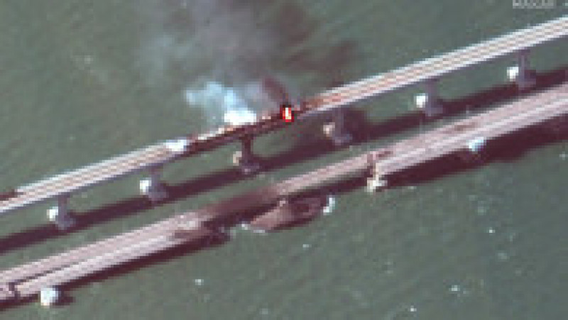 Imagine din satelit cu podul Kerci după explozie. Foto: Profimedia Images | Poza 43 din 69