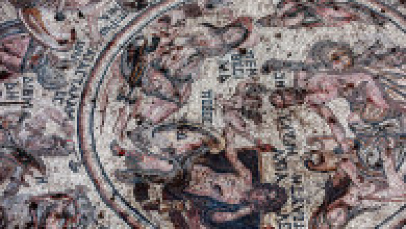 Un mozaic vechi de 1.600 de ani, cu informații despre războiul troian, a fost descoperit în Siria. FOTO: Profimedia Images | Poza 2 din 9
