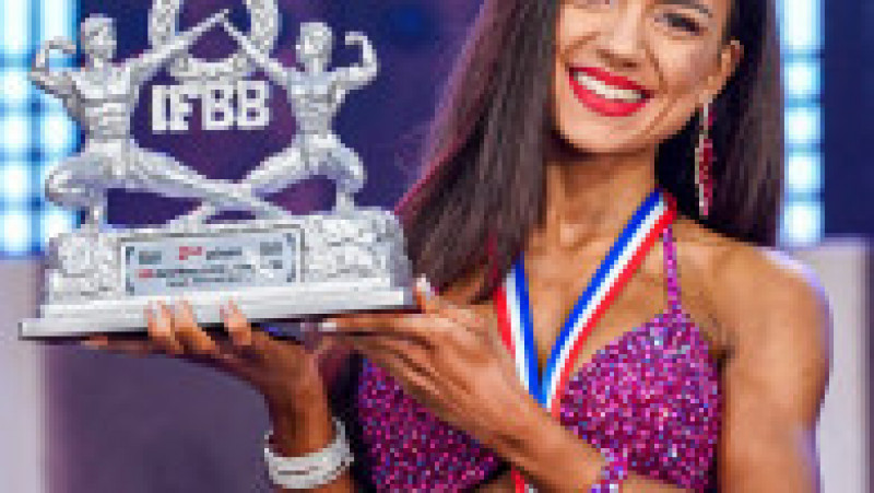 Roberta Năstase se întoarce acasă vicecampioană mondială după ce a ocupat locul II și a obținut medalia de argint la categoria Junior Women Bikini 21-23 years up to 160 cm. Sursa foto: Federatia Romana de Culturism si Fitness / Facebook | Poza 15 din 19