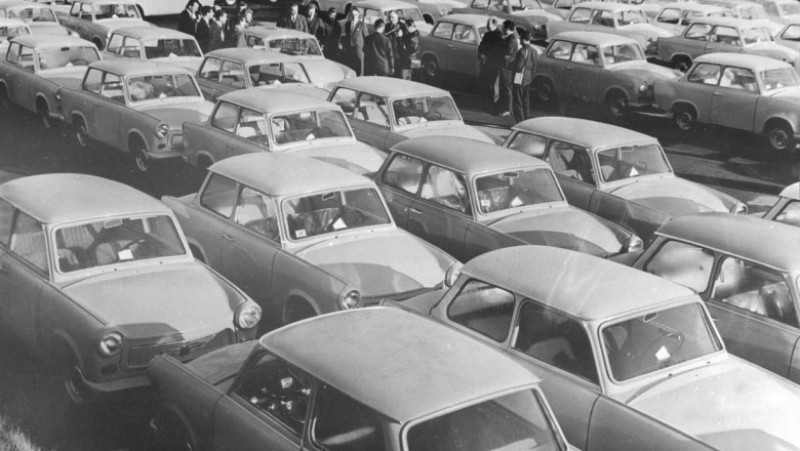 În urmă cu 65 de ani, în 1957, primul autoturism Trabant ieșea de pe linia de fabricație a uzinii din Zwickau. Sursa foto: Profimedia Images