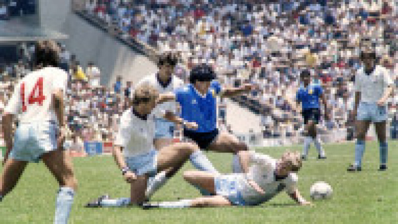 Mingea a fost folosită toate cele 90 de minute în sferturile de finală de la Cupa Mondială din 1986. Foto: Profimedia Images | Poza 12 din 12