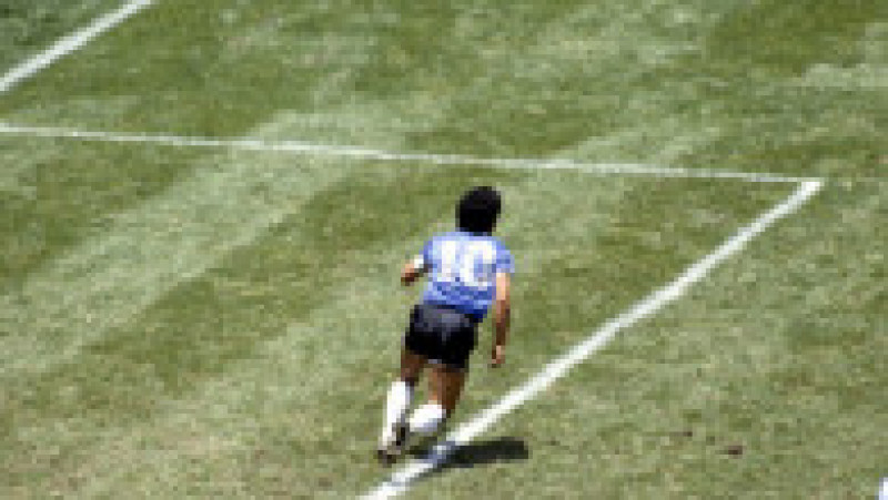 Mingea a fost folosită toate cele 90 de minute în sferturile de finală de la Cupa Mondială din 1986. Foto: Profimedia Images | Poza 8 din 12