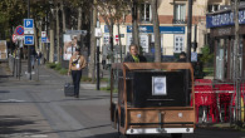 În timp ce bicicletele dric există deja în alte câteva ţări, printre care Elveţia şi Danemarca, vehiculul ei ar constitui o premieră în Franţa, potrivit antreprenoarei de pompe funebre în vârstă de 51 de ani. Foto: Profimedia Images | Poza 13 din 16