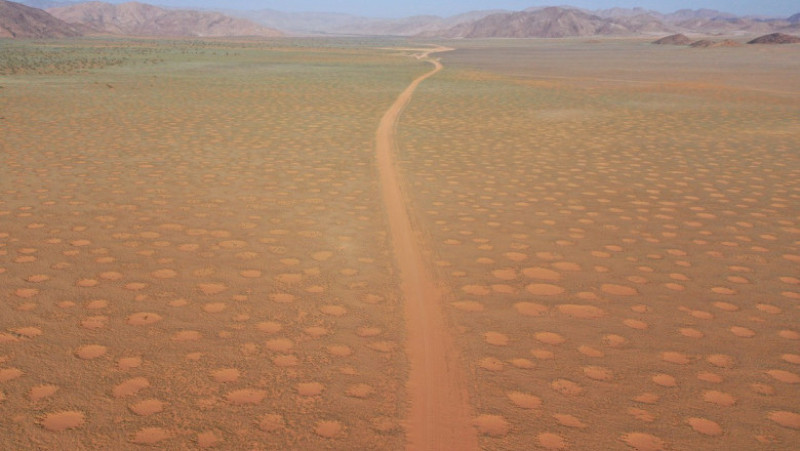 Peticele lipsite de vegetație ar fi semne ale prezenței zeilor, spiritelor sau divinităților naturii și ar avea puteri magice, potrivit miturilor locale. Foto: Profimedia Images