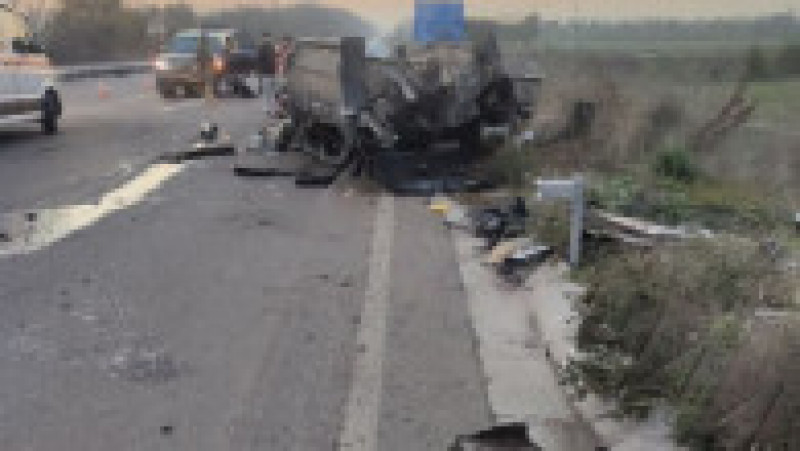 Imagini cu mașina distrusă a liderului prorus din Herson. Foto: RIA/Twitter | Poza 5 din 9