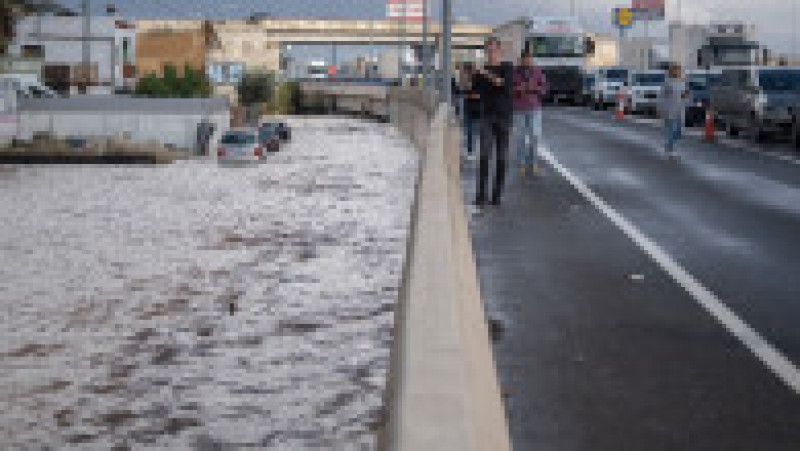 Inundații puternice în estul Spaniei. Autoritățile au declarat cel mai ridicat nivel de alertă pentru regiunea Valencia. Foto: Profimedia | Poza 3 din 4